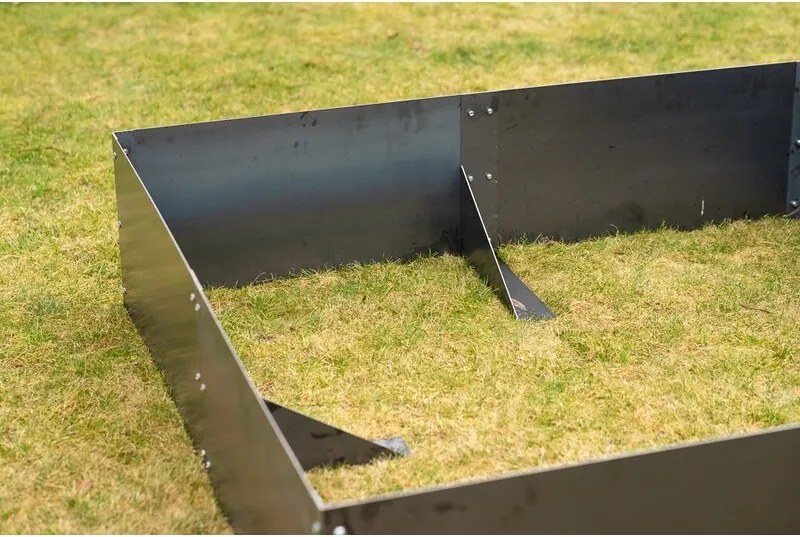 Alto Paturi ridicate 148 x 148 x 36 cm, corten CORGARDEN 1013