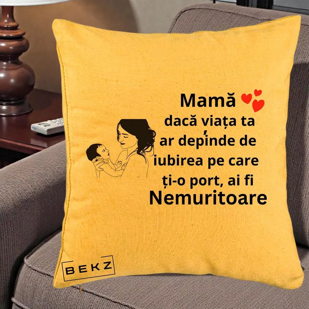 Cadou pentru Mama - Perna Personalizata Mama Nemuritoare Imbratisare Copil, 40x40 cm, Galben, Husa Detasabila, Perna Inclusa, BEKZ®