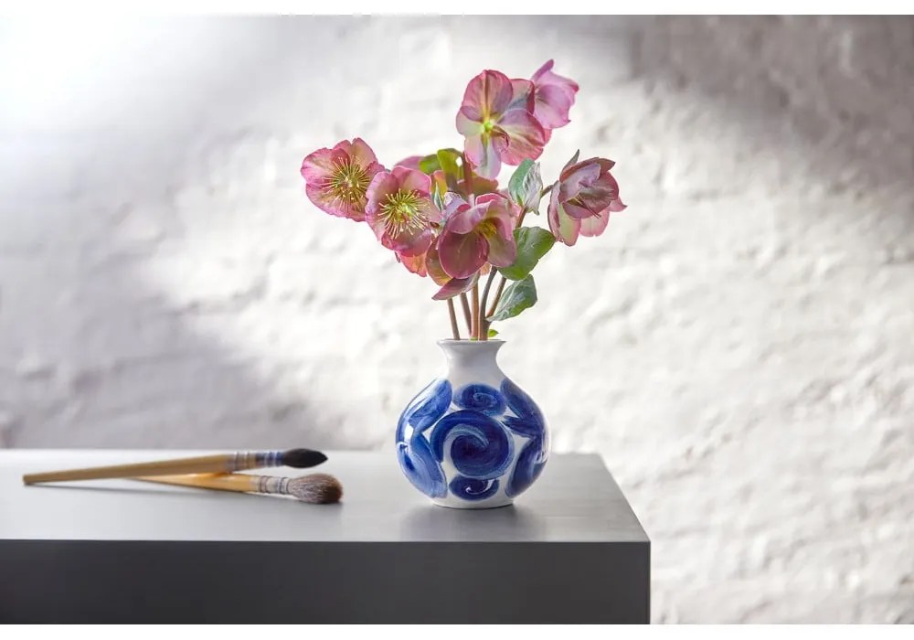 Vază albastră din gresie pictată manual Tulle – Kähler Design