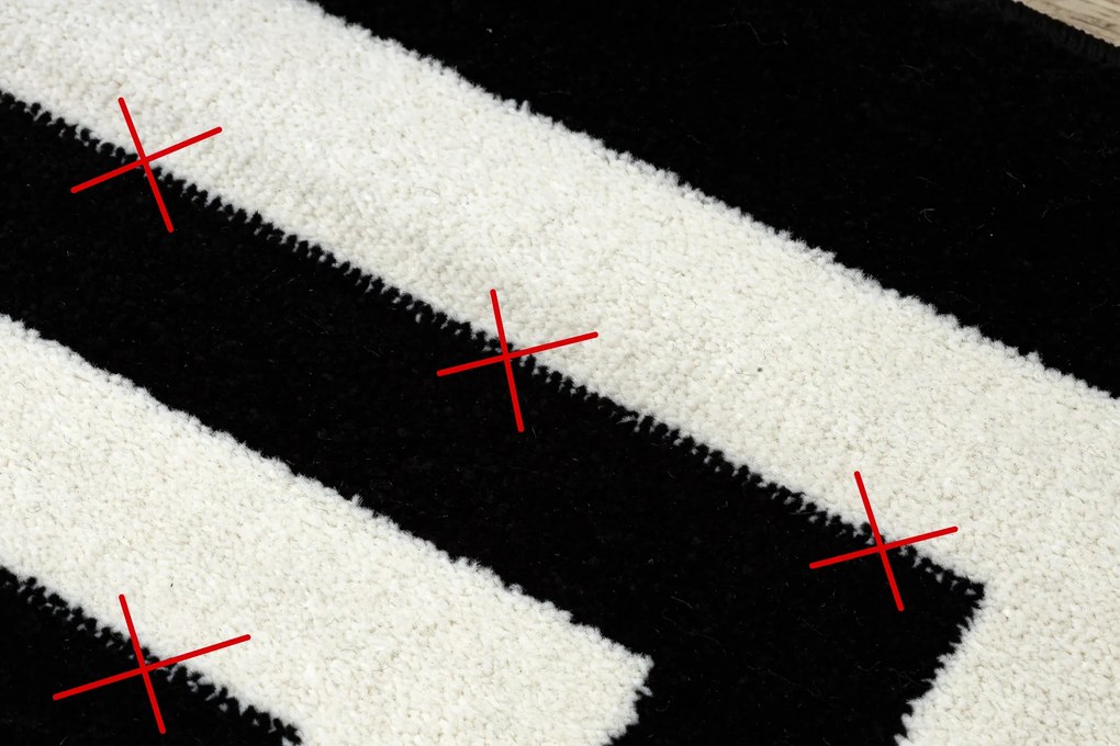 Covor HAMPTON cadru negru - SECUNDAR-COTATI PRODUSUL