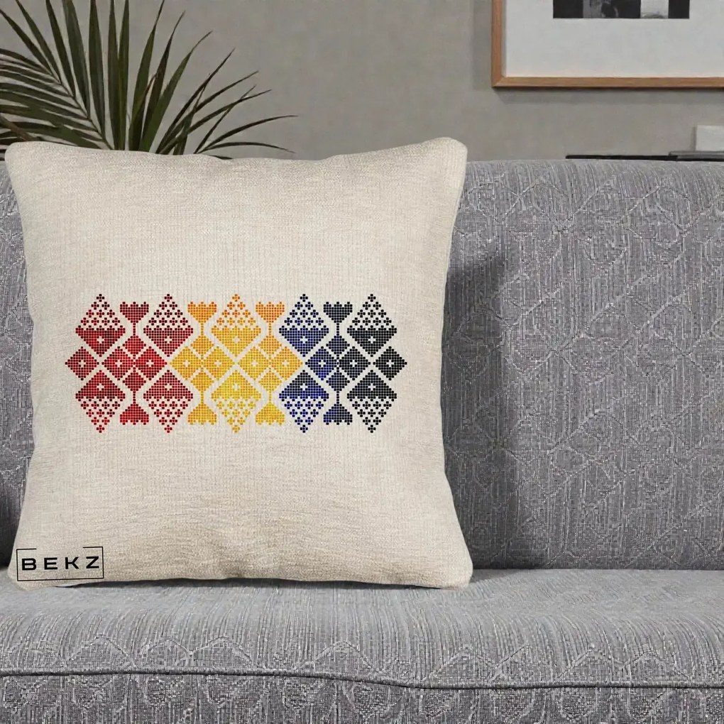 Perna Personalizata Motiv Tricolor Romanesc Broderie, 40x40 cm, Bej Canapea, Husa Detasabila, Perna Inclusa, BEKZ®