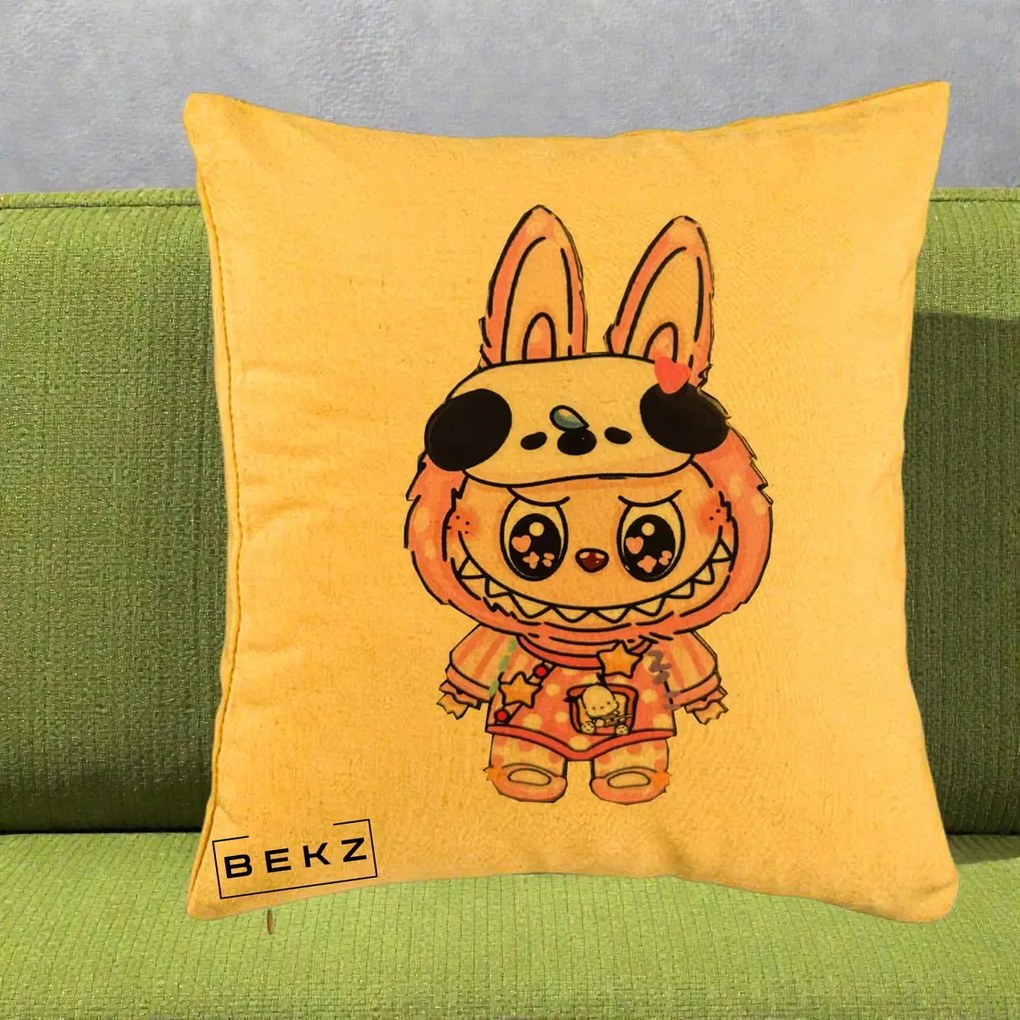 Perna Personalizata Labubu Panda-Bunny Roz, 40x40 cm, Galben, Husa Detasabila, Perna Inclusa, BEKZ®