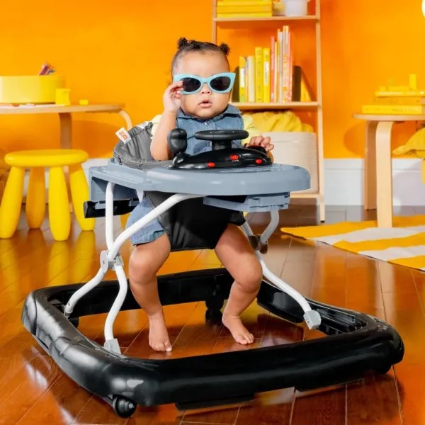 Premergător pentru bebeluși FORD BRONCO Bright Starts