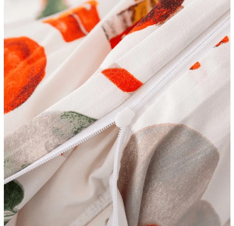 Lenjerie de pat din microfibra FESTIVE MAGIC albă Dimensiune lenjerie de pat: 2 buc 70 x 90 cm | 200 x 220 cm