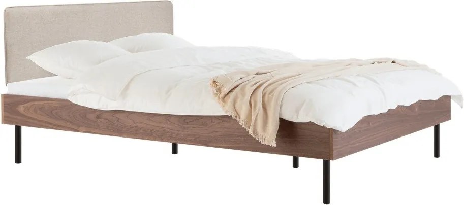 Pat matrimonial în culoare naturală închisă tapițat/din placă aglomerată de lemn cu aspect de lemn de nuc cu somieră 180x200 cm Streiko – noo.ma