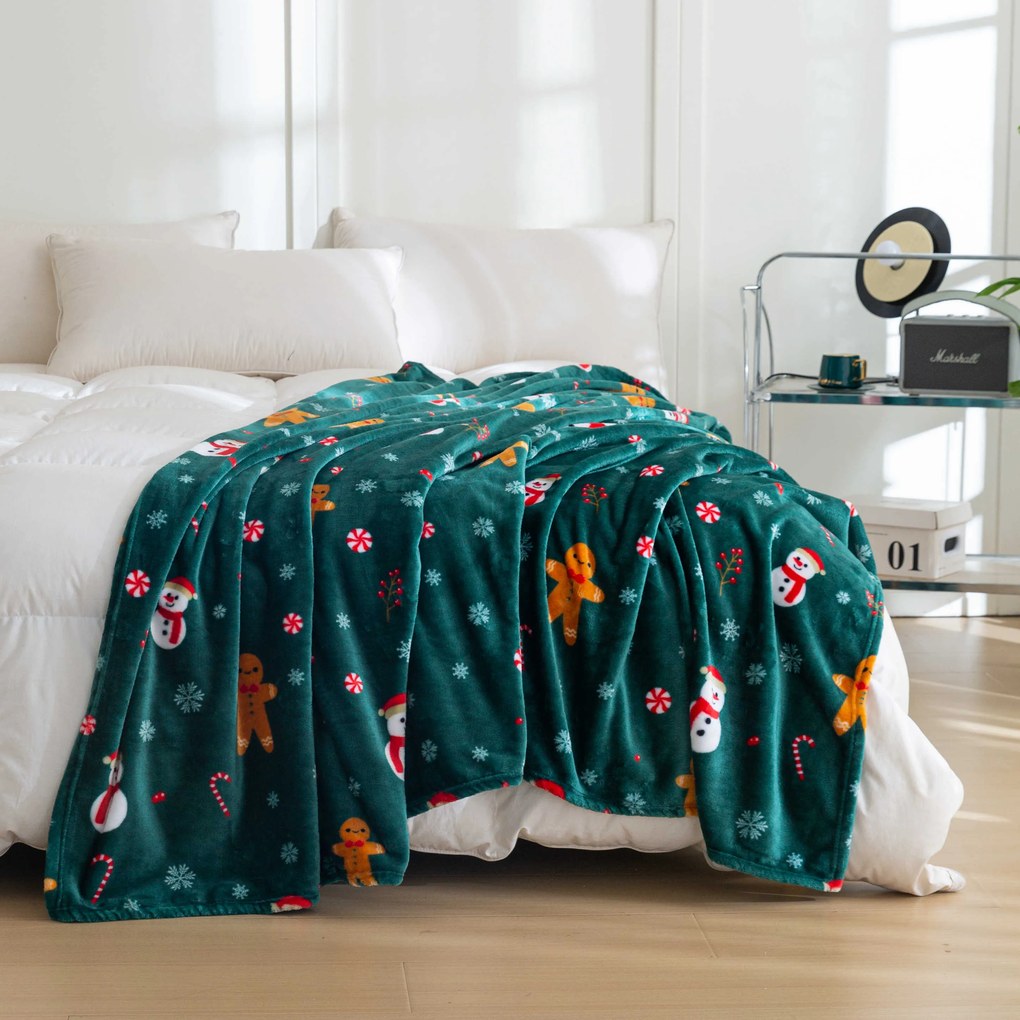 Patura microplus de Craciun SNOWMAN AND GINGERBREAD verde Dimensiuni: 150 x 200 cm