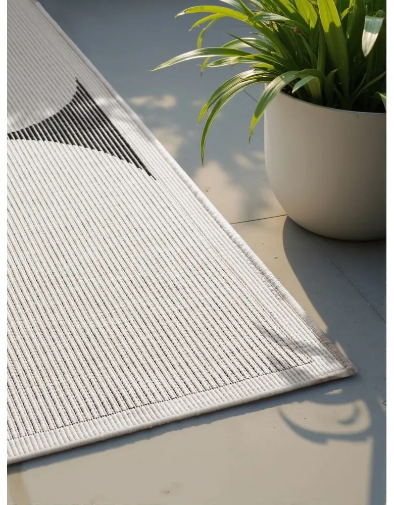 Covor pentru exterior și interior alb-negru 160x230 cm Duet Bowen – NORTHRUGS