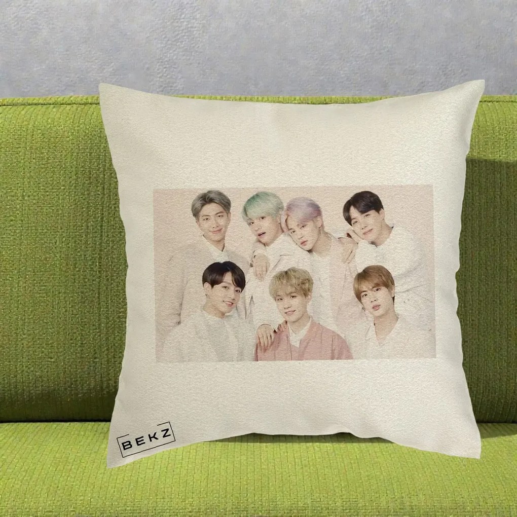 Perna Personalizata K-pop BTS Foto Grup Landscape Pastel, 40x40 cm, Ecru, Husa Detasabila, Perna Inclusa, BEKZ®