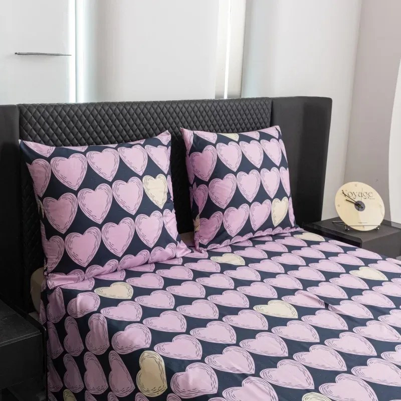 Lenjerie din microfibra VIOLET HEARTS mov deschis Dimensiune lenjerie de pat: 2 buc 70 x 80 cm | 160 x 200 cm