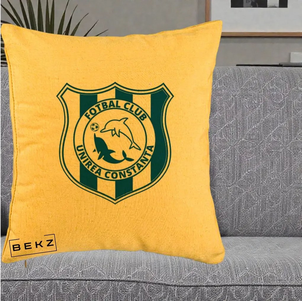 Perna Personalizata FC Unirea Constanta Fotbal, 40x40 cm, Galben, Husa Detasabila, Perna Inclusa, BEKZ®