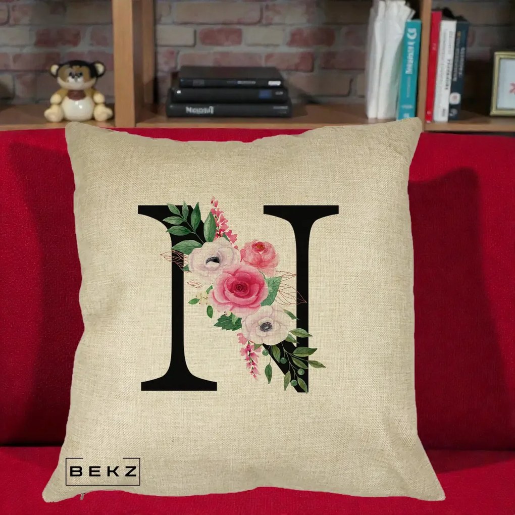 Cadou Personalizat - Perna Personalizata Monograma Florala Litera N, 40x40 cm, Crem, Husa Detasabila, Perna Inclusa, BEKZ®