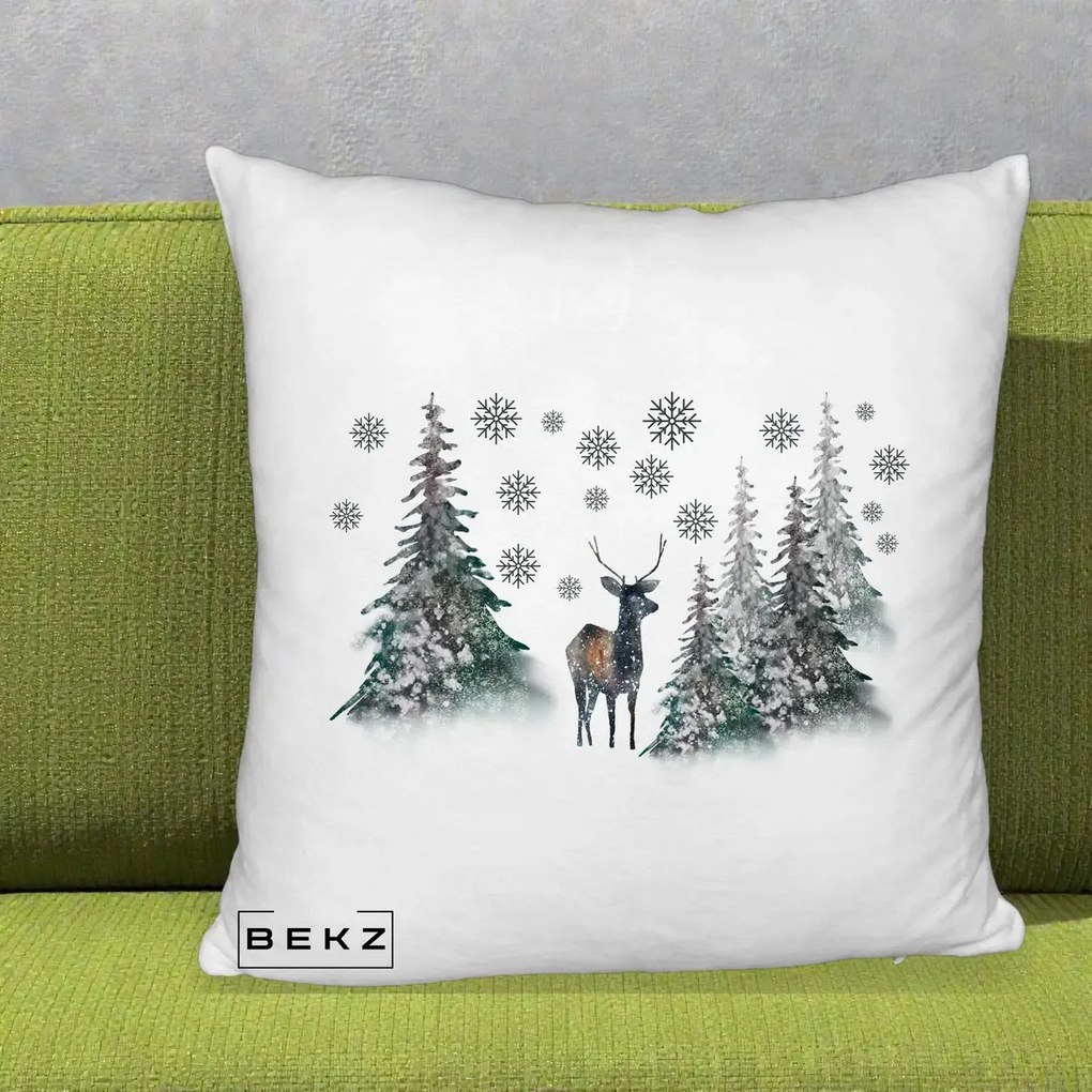 Perna Decorativa Ren in Padure Inzapezita, 40x40 cm, Alb Pufos, Husa Detasabila, Perna Inclusa, BEKZ®