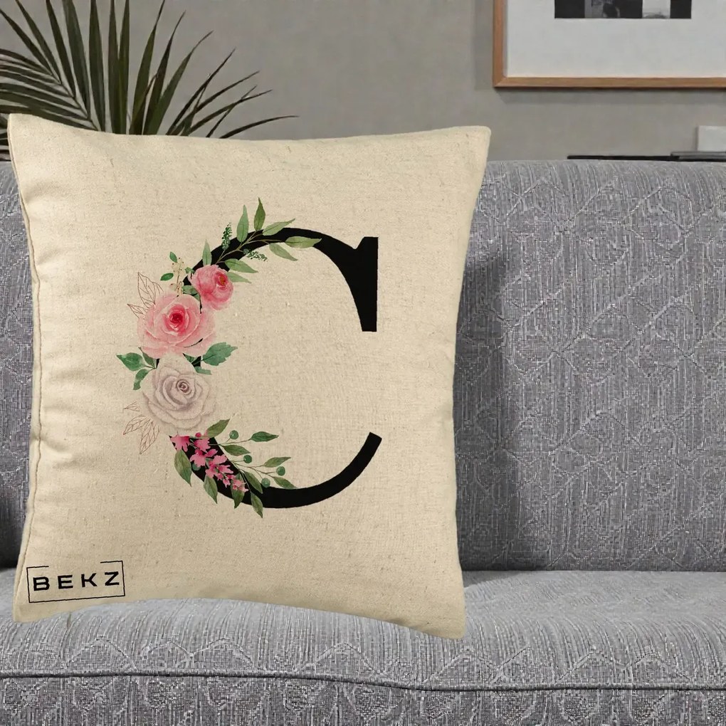 Cadou Personalizat - Perna Personalizata Monograma Florala Litera C, 40x40 cm, Bej, Husa Detasabila, Perna Inclusa, BEKZ®