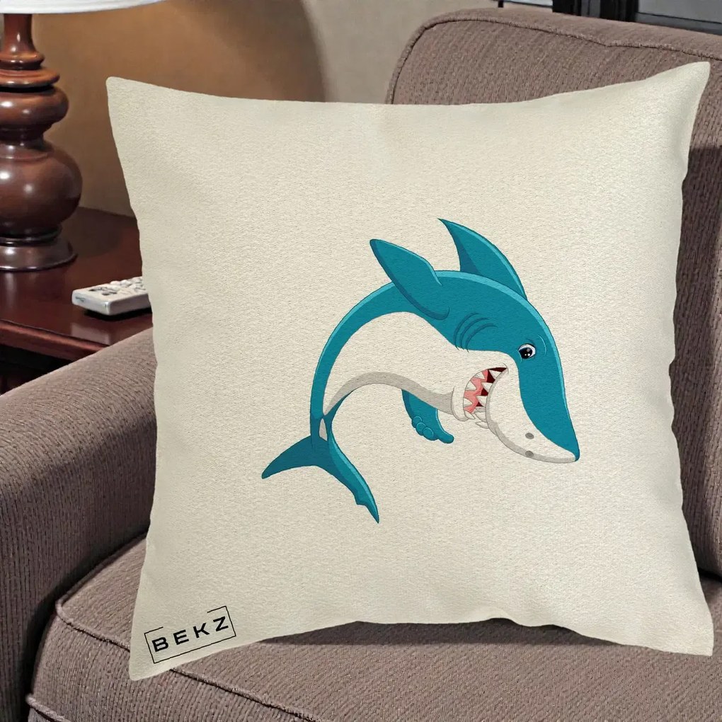 Perna Decorativa Rechin Albastru Cartoon, 40x40 cm, Ecru, Husa Detasabila, Perna Inclusa, BEKZ®