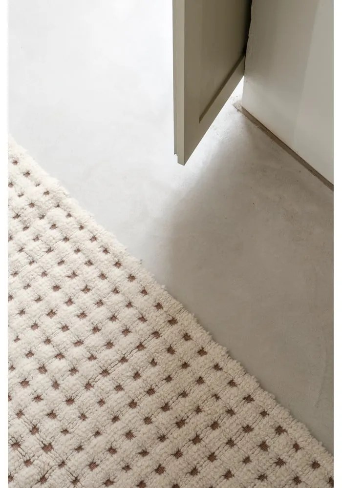 Covor fildeș lavabil, țesut manual din lână 80x140 cm Unexpected Wool – Lorena Canals