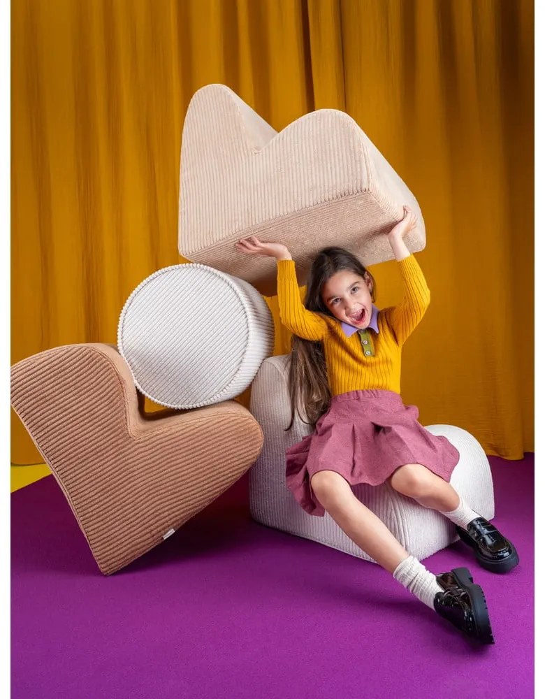 Fotoliu de copii maro deschis cu tapițerie din catifea reiată Cloud – Wigiwama