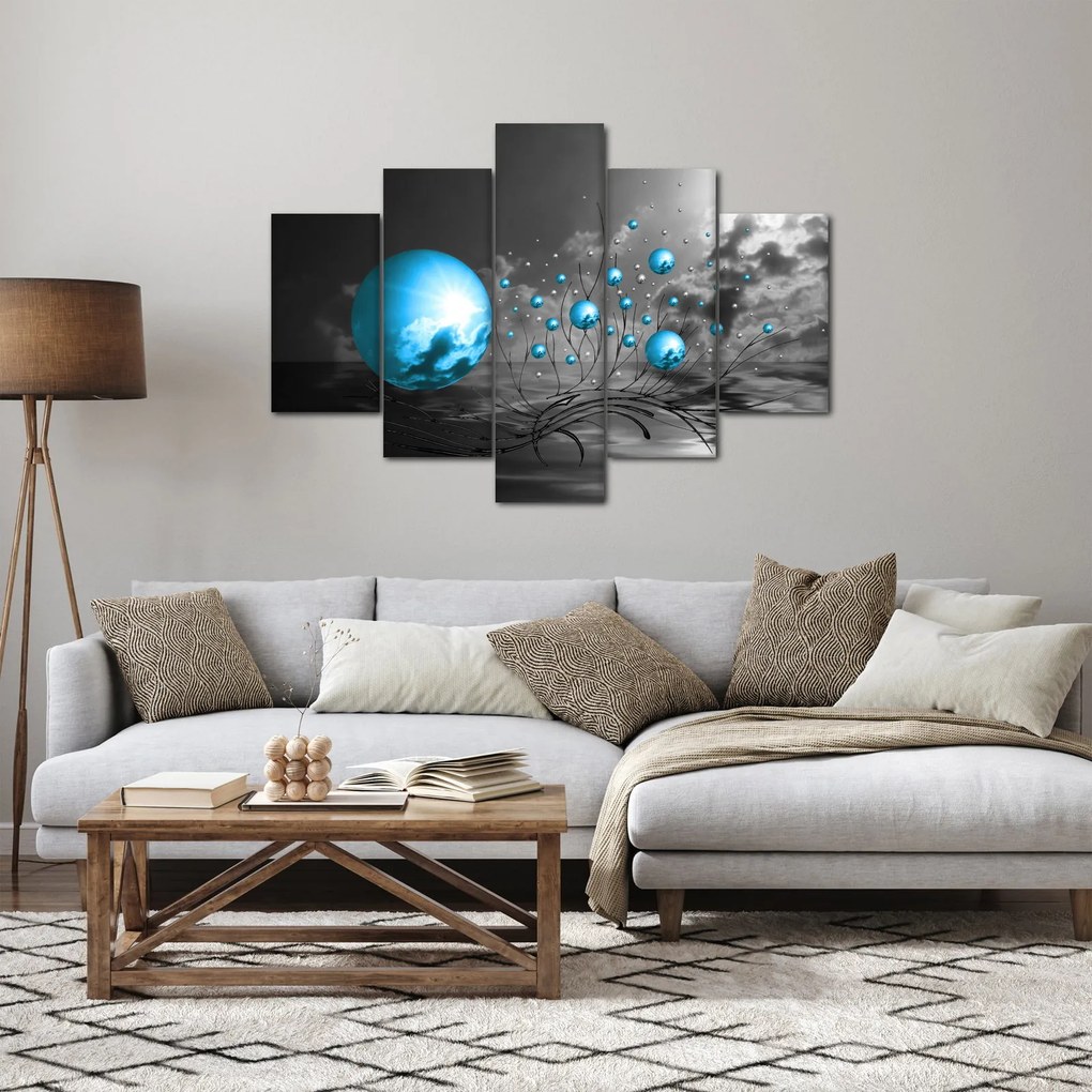 Tabloul bilelor albastru deschis (150x105 cm)