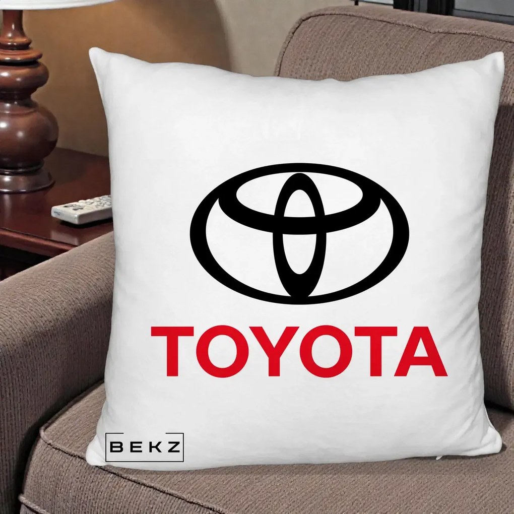 Perna Personalizata cu emblema Toyota, 40x40 cm, Alb Pufos, Husa Detasabila, Perna Inclusa, BEKZ®