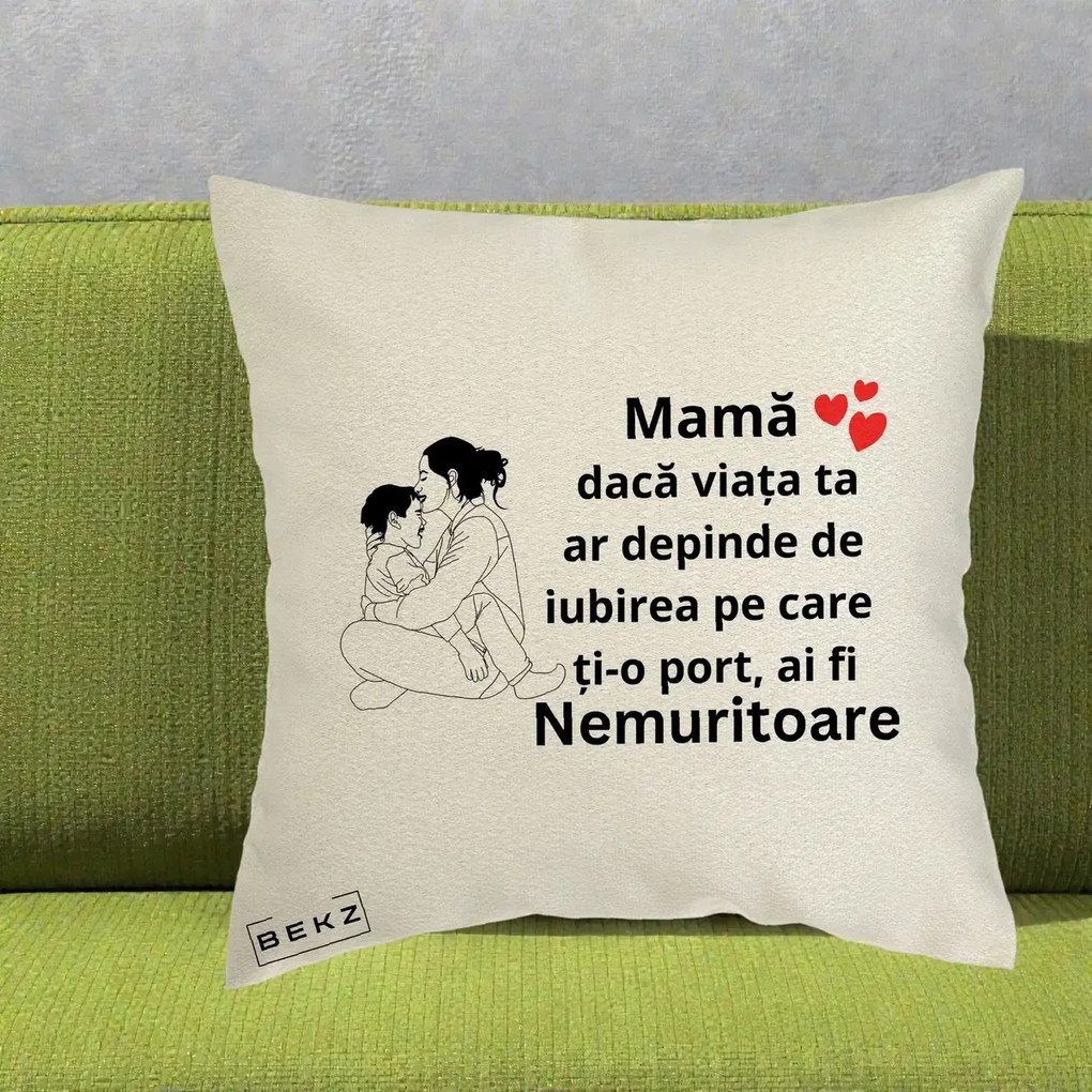 Cadou pentru Mama - Perna Personalizata Mama Nemuritoare Kawaii, 40x40 cm, Ecru, Husa Detasabila, Perna Inclusa, BEKZ®