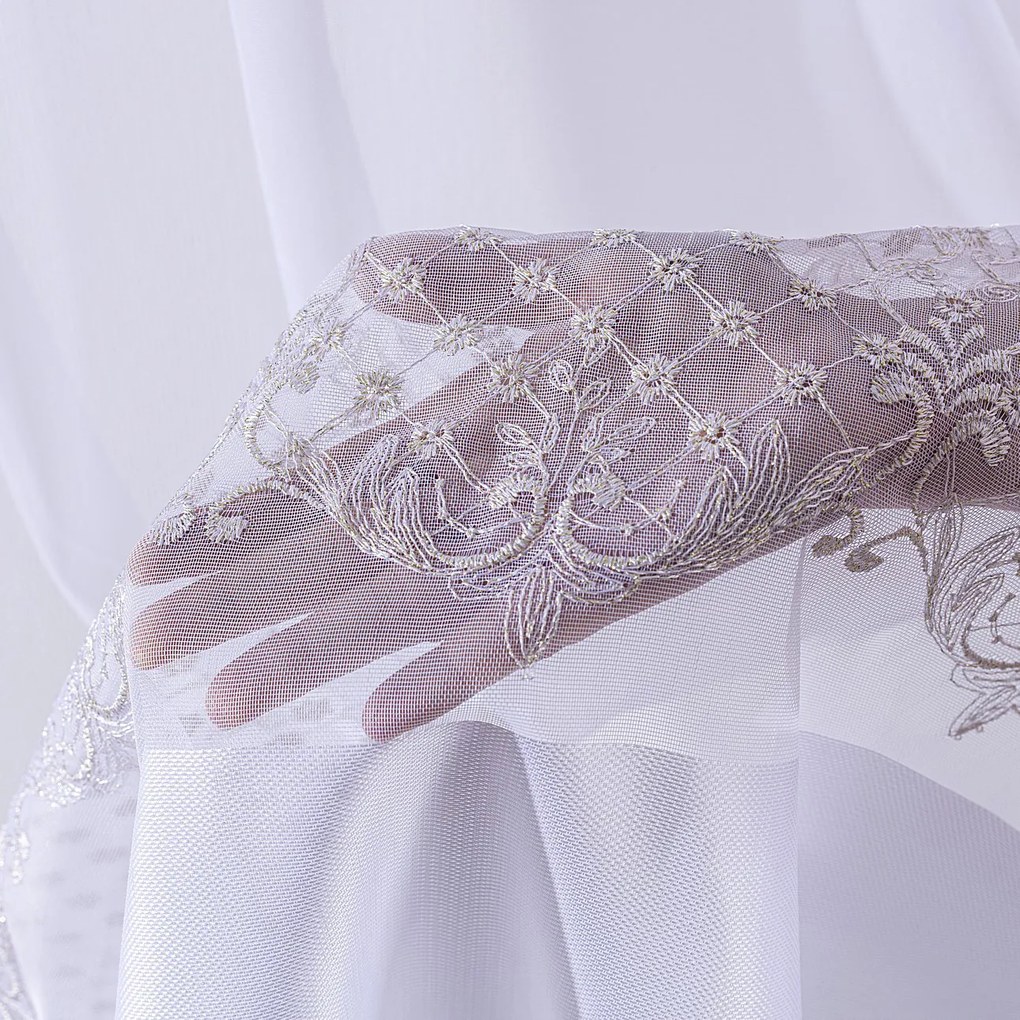 Draperie cu banda