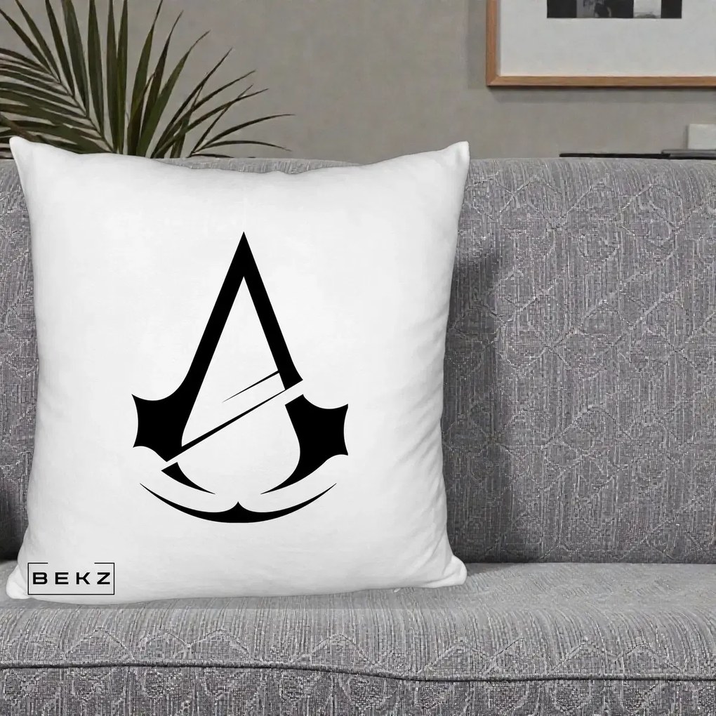 Perna Personalizata Assassin's Creed Minimalist, 40x40 cm, Alb Pufos, Husa Detasabila, Perna Inclusa, BEKZ®