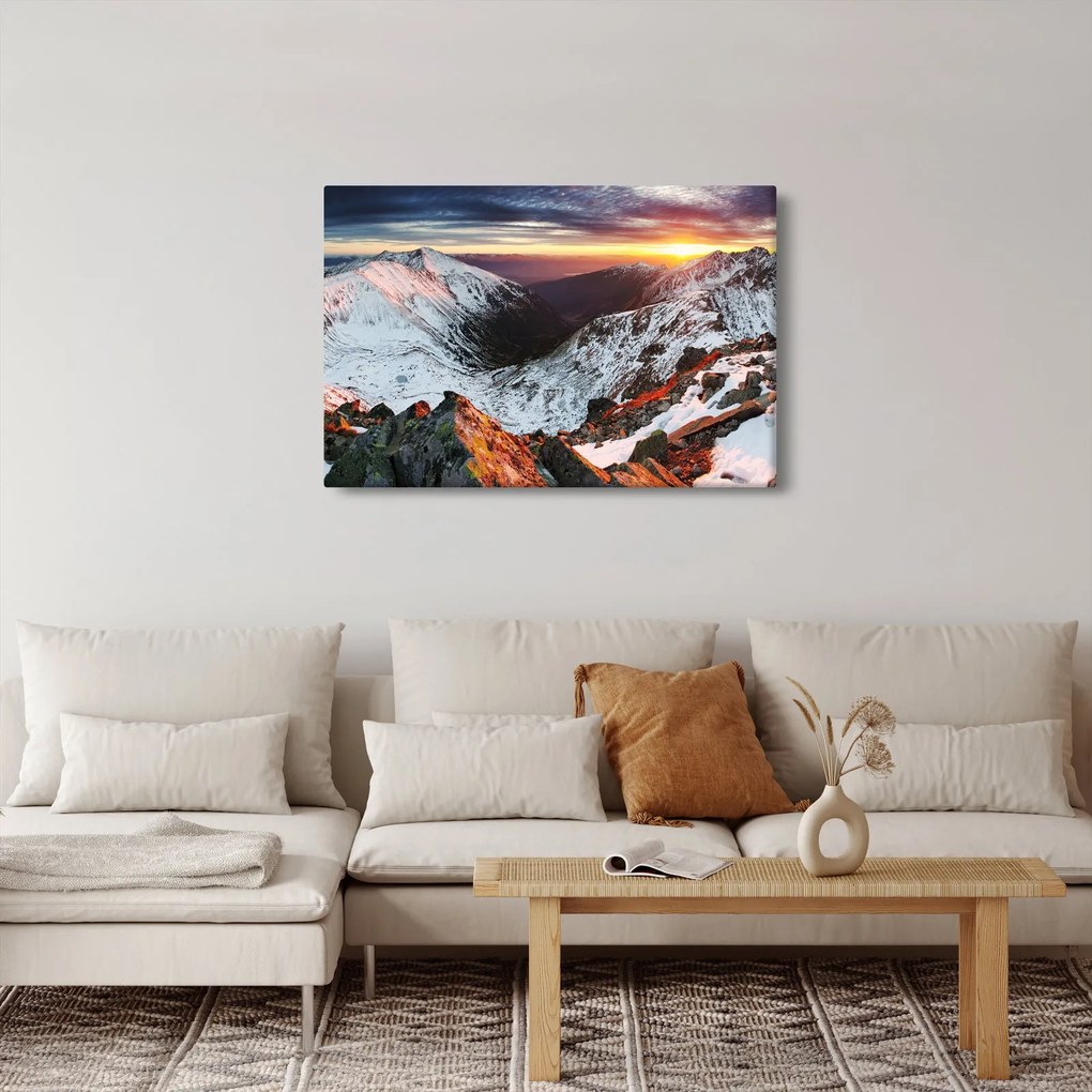Tablou - Panoramă montană de iarnă (90x60 cm)