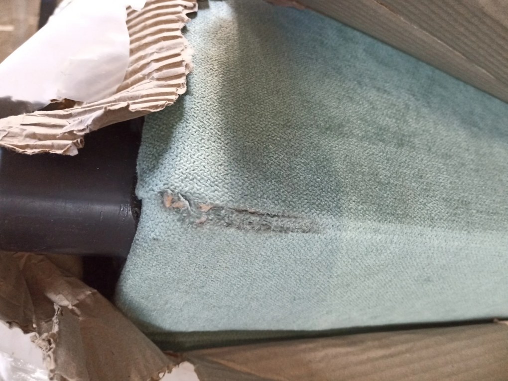 OFERTA Coltar extensibil in forma de U VENORIA 285x146 cm, verde deschis + 2 pernute GRATUITE Calitate II