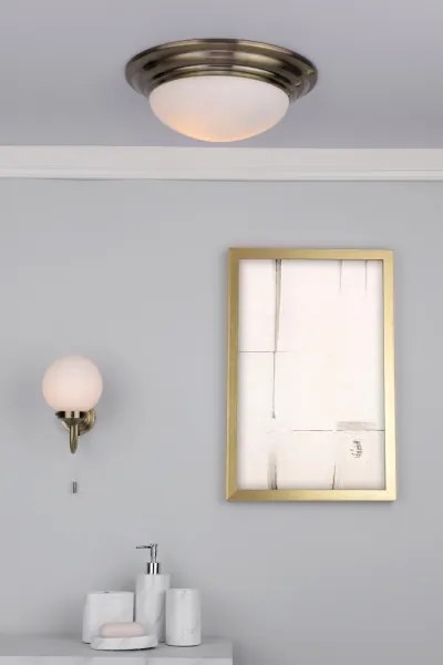 Där Lighting BAR5275 - Plafonieră pentru baie BARCLAY 1xE27/60W/230V, Ø 31 cm, alamă