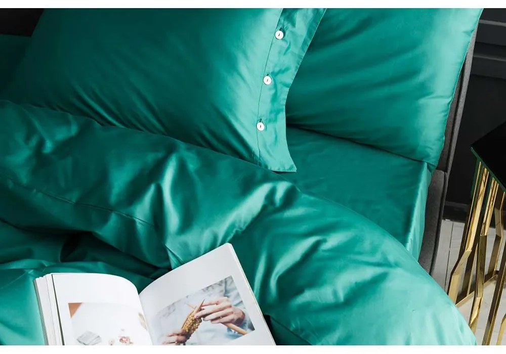 LENJERIE DE PAT LUX, 2 PERSOANE, 100% BUMBAC SATINAT, CEARCEAF 240X240 CM, HUSA PILOTA 200X220 CM, 2 FETE PERNA 50X70 CM, VERDE