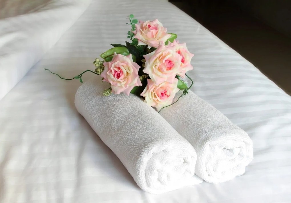 Set 2 prosoape, hotel Line, bedora, 50x90 cm, 100% bumbac cardat, 500 g/mp, alb, 2 piese