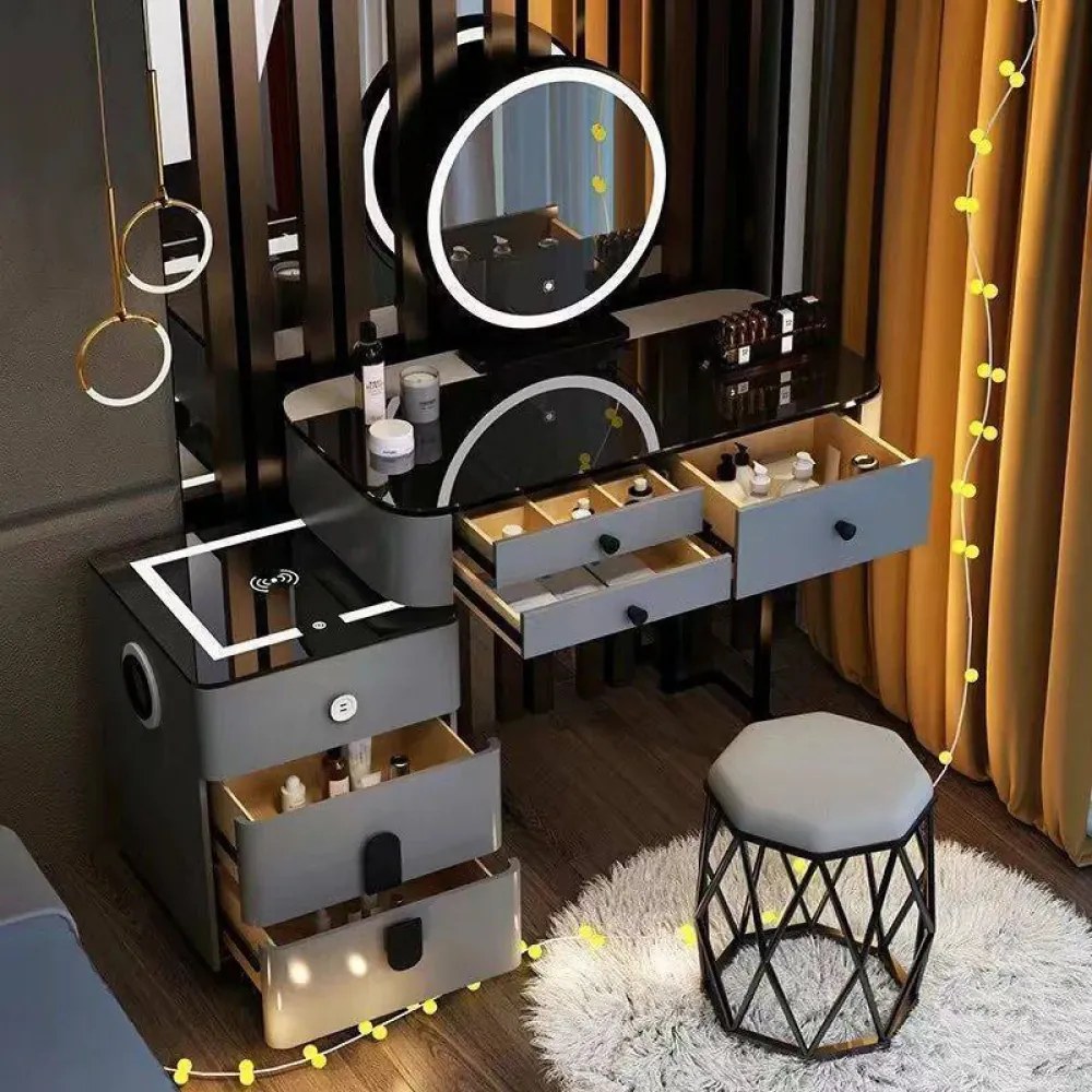 Set MIRANDA, Masă de toaletă pentru machiaj cu oglindă iluminată LED, control touch, comoda, scaun, Difuzor Bluetooth, zona încărcare fără fir, port de încărcare USB, Gri
