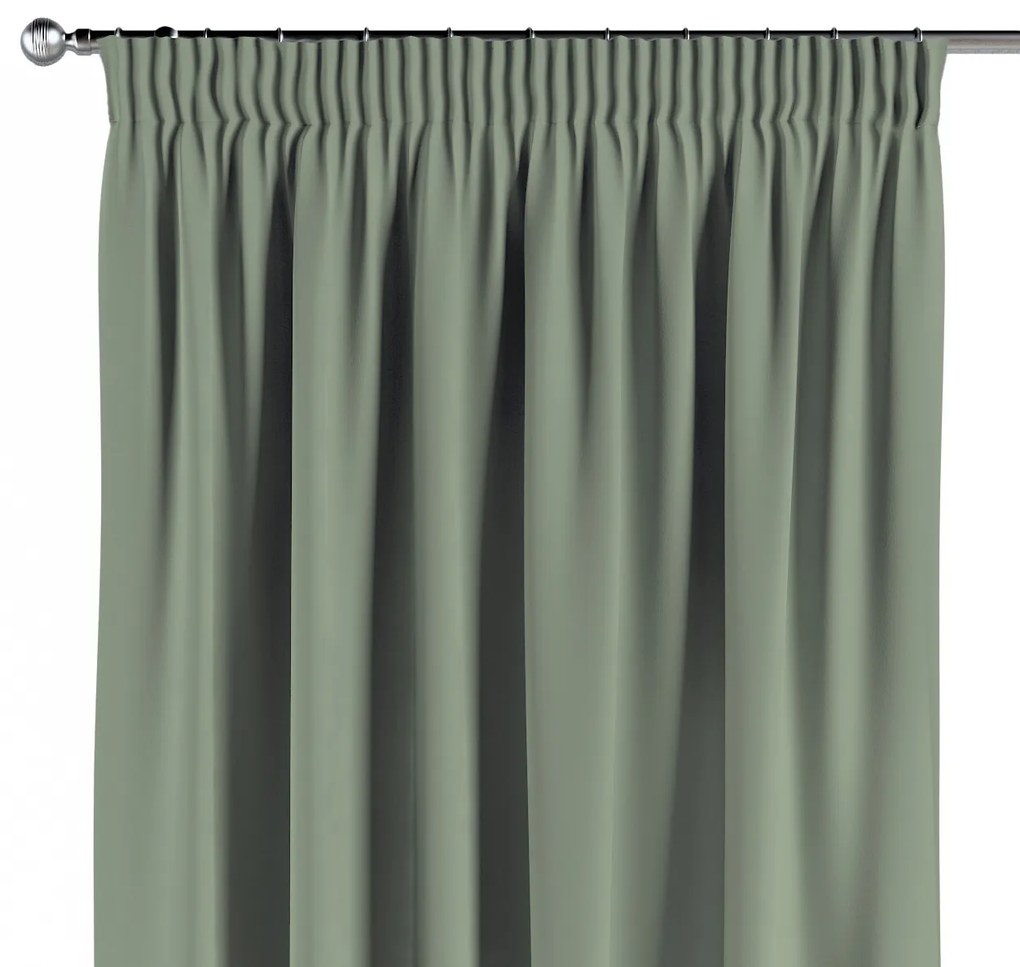 Perdea cu bandă de pliuri