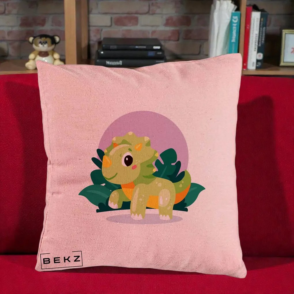Perna Decorativa Triceratops Kawaii Verde, 40x40 cm, Roz, Husa Detasabila, Perna Inclusa, BEKZ®