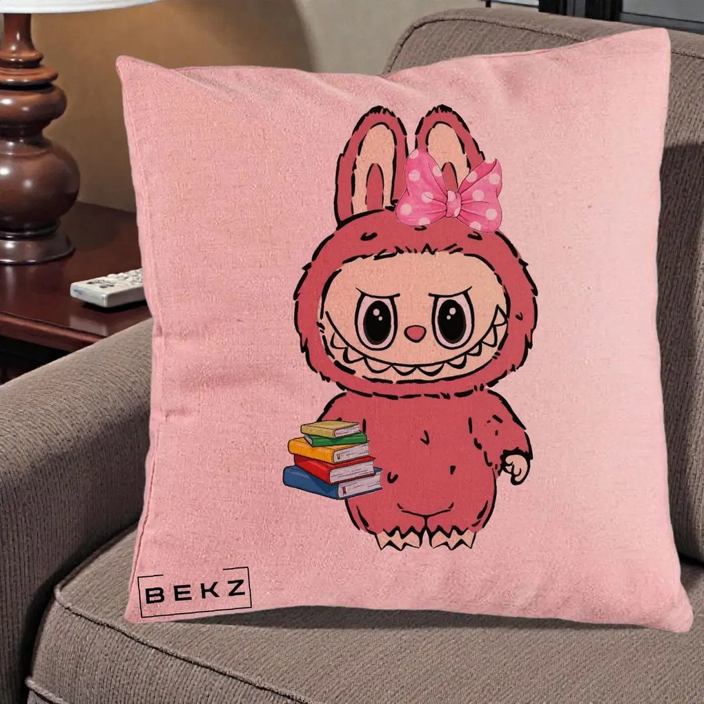 Perna Personalizata Labubu Roz cu Funda si Carti, 40x40 cm, Roz, Husa Detasabila, Perna Inclusa, BEKZ®