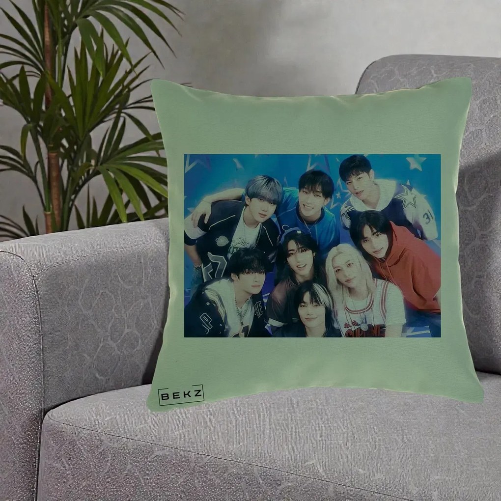 Perna Personalizata K-Pop Grup Foto Stele, 40x40 cm, Verde, Husa Detasabila, Perna Inclusa, BEKZ®