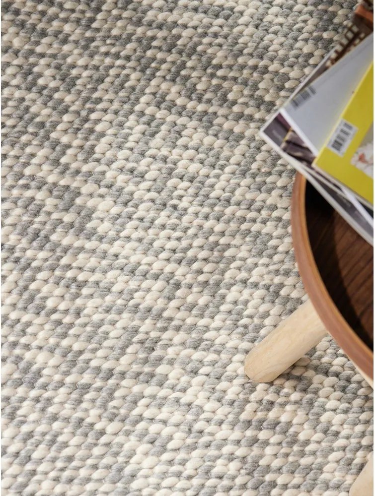 Covor gri deschis/crem țesut manual din lână 140x200 cm Lyon Beans – Elle Decoration