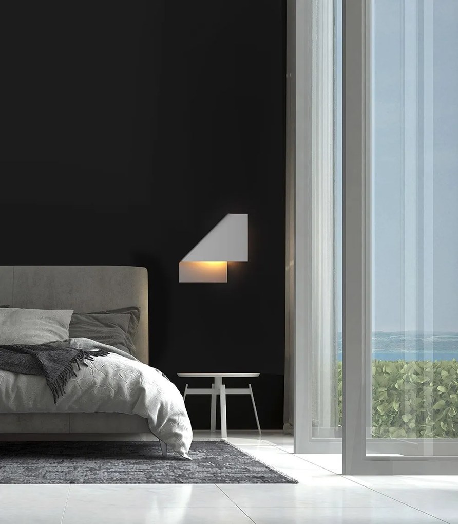 Aplica de perete iluminat ambiental LUPPI neagra