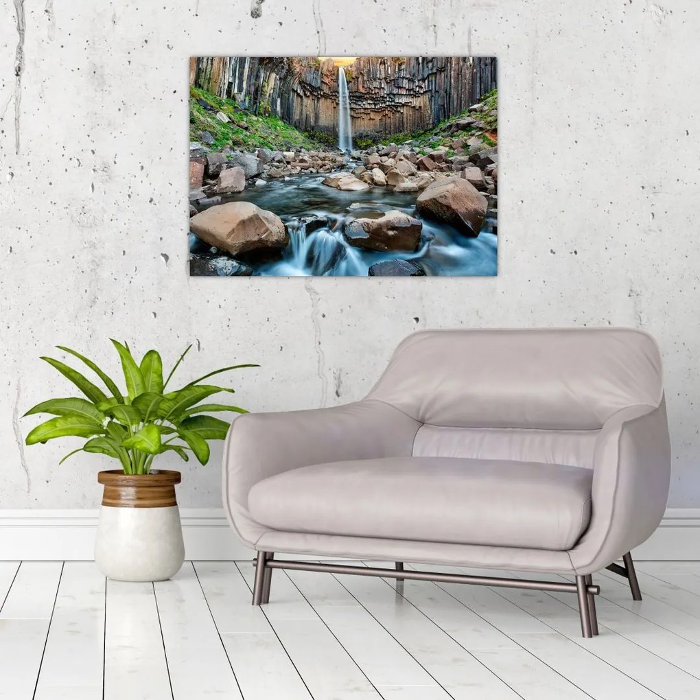 Tablou pe sticlă - Cascada Svartifoss, Islanda (70x50 cm)