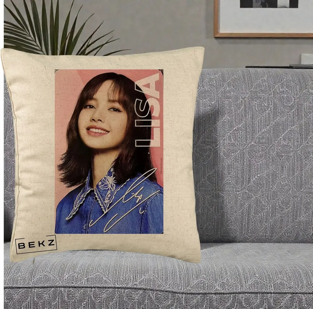 Perna Personalizata K-pop BLACKPINK Lisa cu Semnatura, 40x40 cm, Bej, Husa Detasabila, Perna Inclusa, BEKZ®