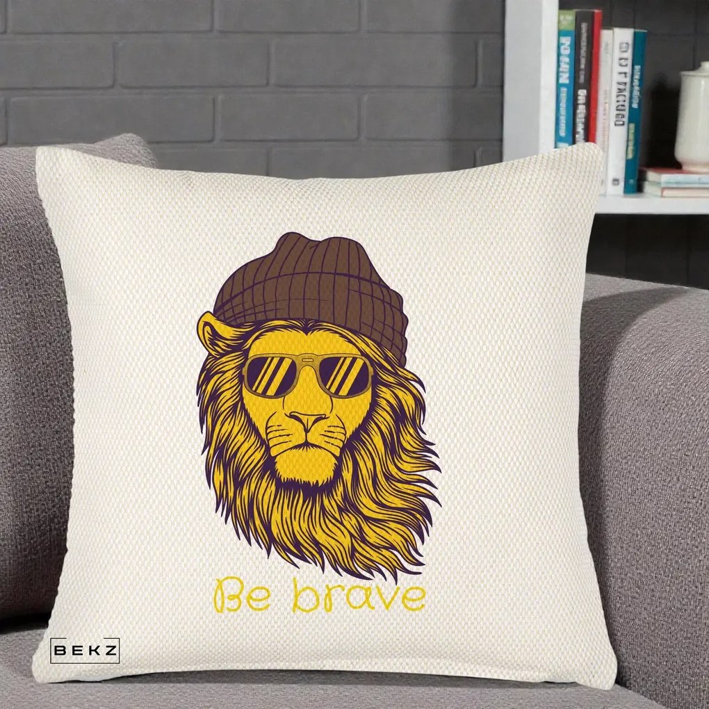 Perna Decorativa Leu Hipster Be Brave, 40x40 cm, Crem Reliefat, Husa Detasabila, Perna Inclusa, BEKZ®