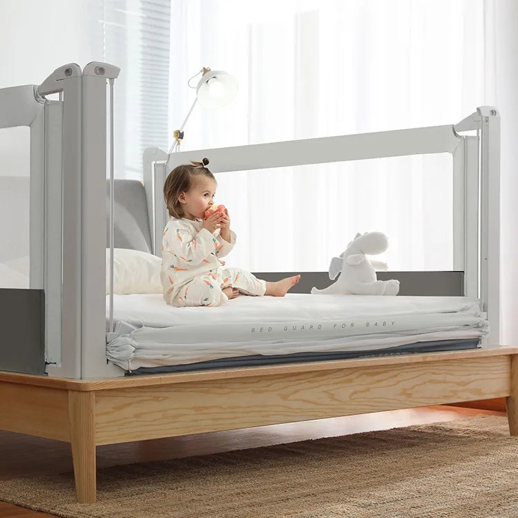 Protecție laterală pat Monkey Mum® Popular 130 cm - gri deschis