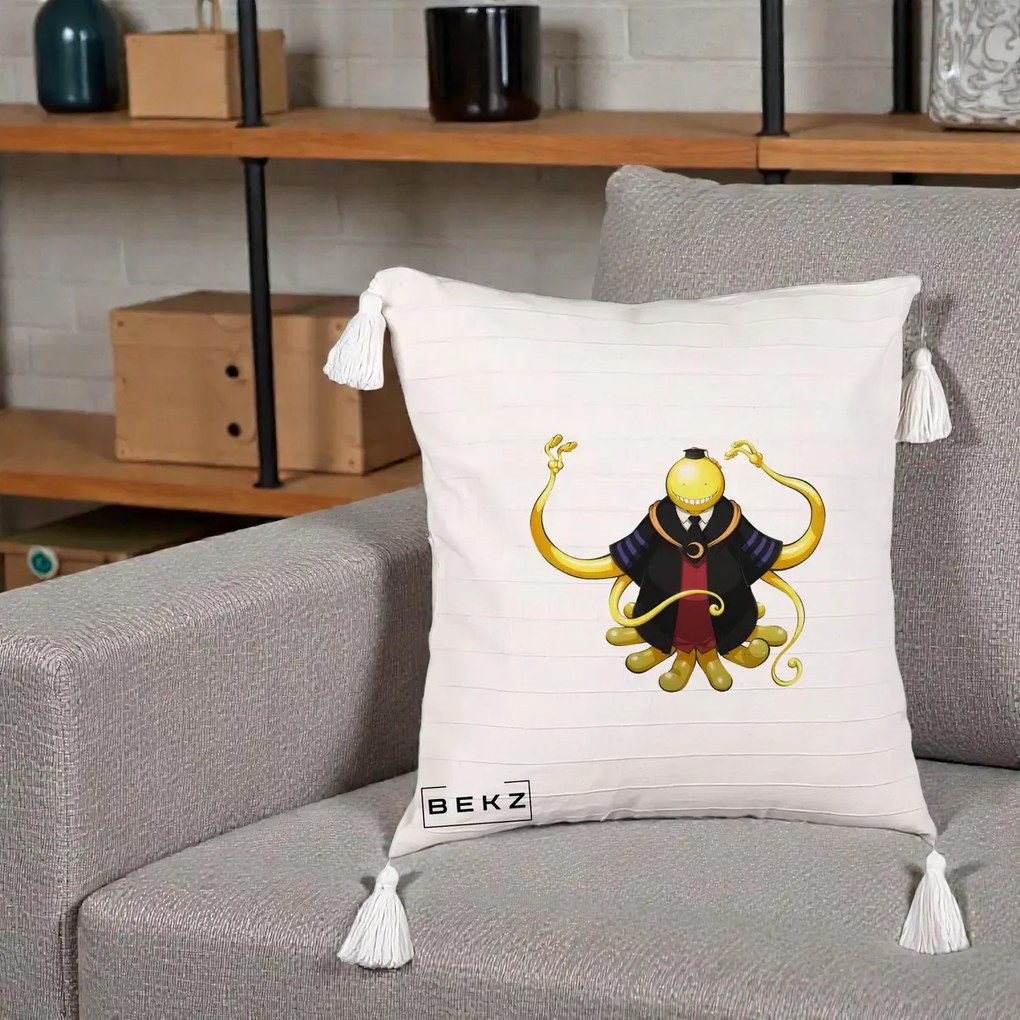 Perna Personalizata Assassination Classroom Koro-sensei, 40x40 cm, Bej cu Franjuri, Husa Detasabila, Perna Inclusa, BEKZ®