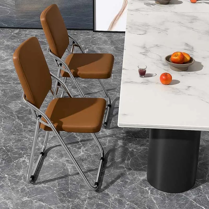 Scaune pliante maro HRC 609 din piele ecologică cu cadru metalic cromat