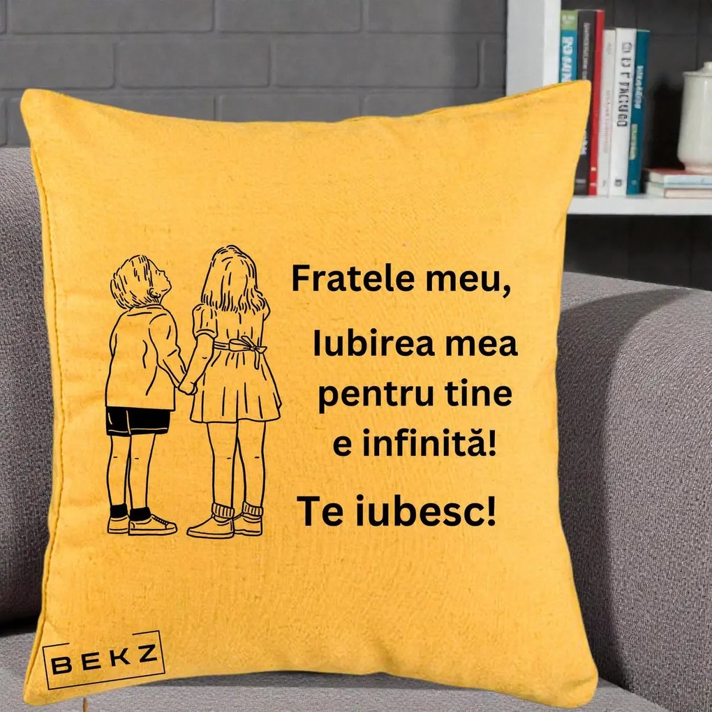 Cadou pentru Frate - Perna Personalizata Fratele Meu Te Iubesc Copii Tinand Maini Line Art, 40x40 cm, Galben, Husa Detasabila, Perna Inclusa, BEKZ®