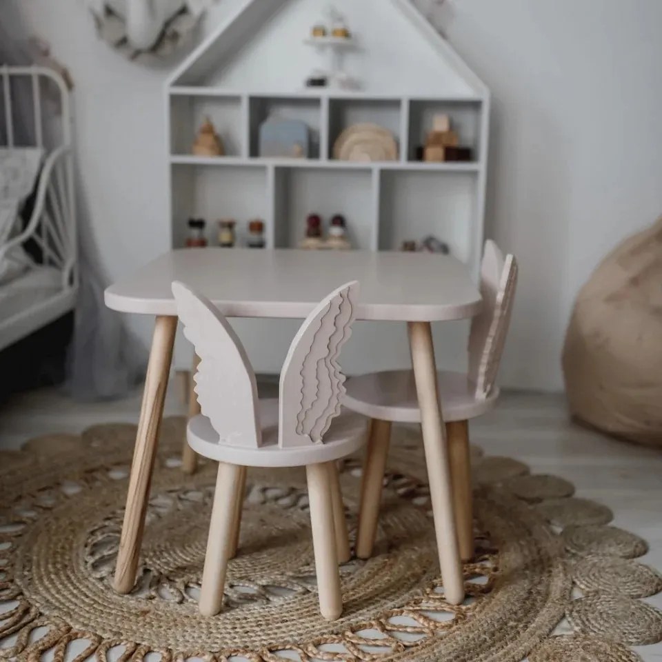 Set masuta patrata roz si 2 scaunele ingeras roz