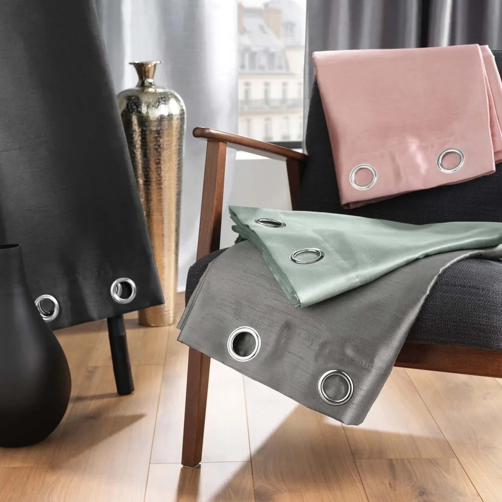 Draperie albastru-închis din microsatin 140x240 cm Shana – douceur d'intérieur