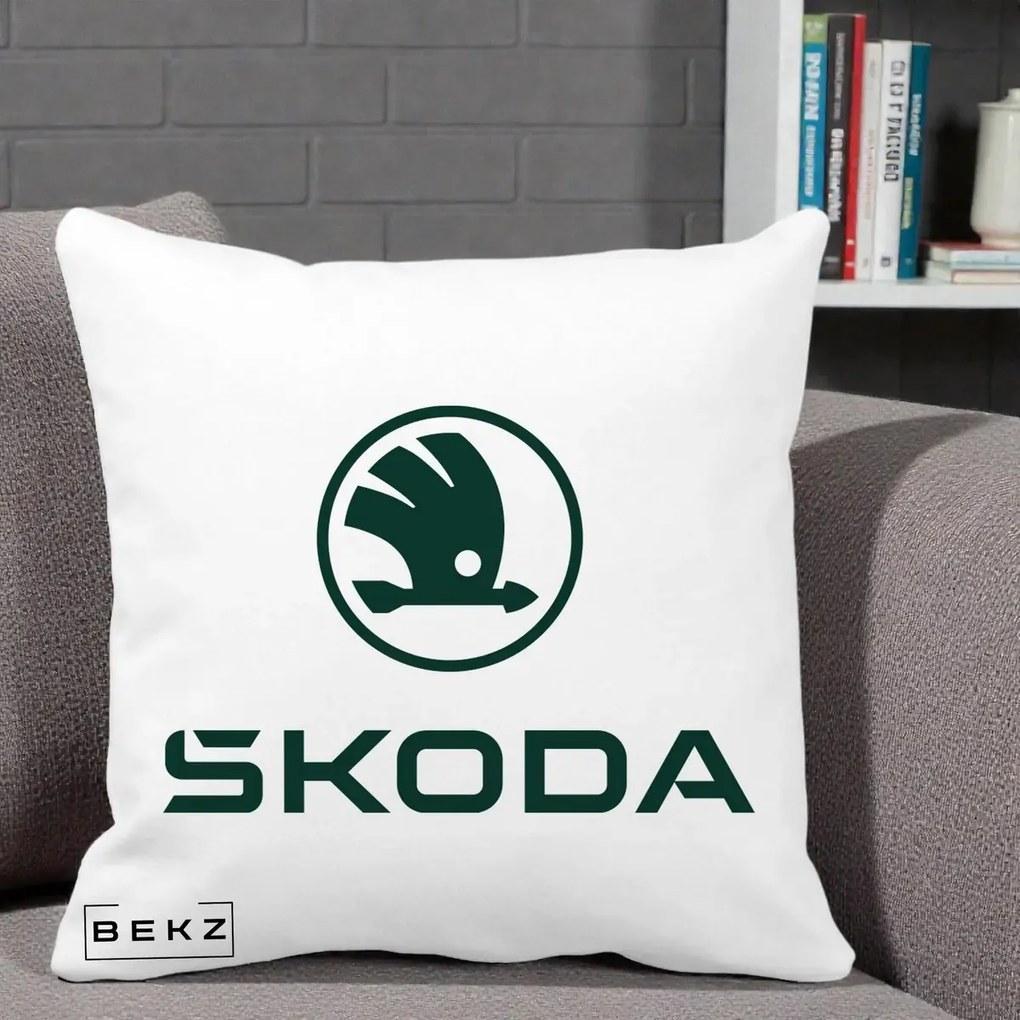 Perna Personalizata cu emblema Skoda, 40x40 cm, Alba Mata, Husa Detasabila, Perna Inclusa, BEKZ®