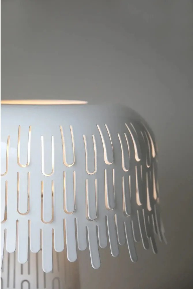 Veioză albă cu abajur din metal (înălțime 38 cm) Verbera – Markslöjd