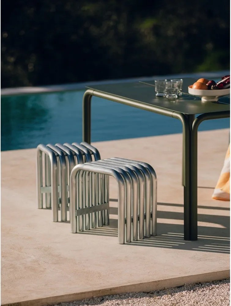 Scaun de grădină argintiu din metal Nokk – noo.ma