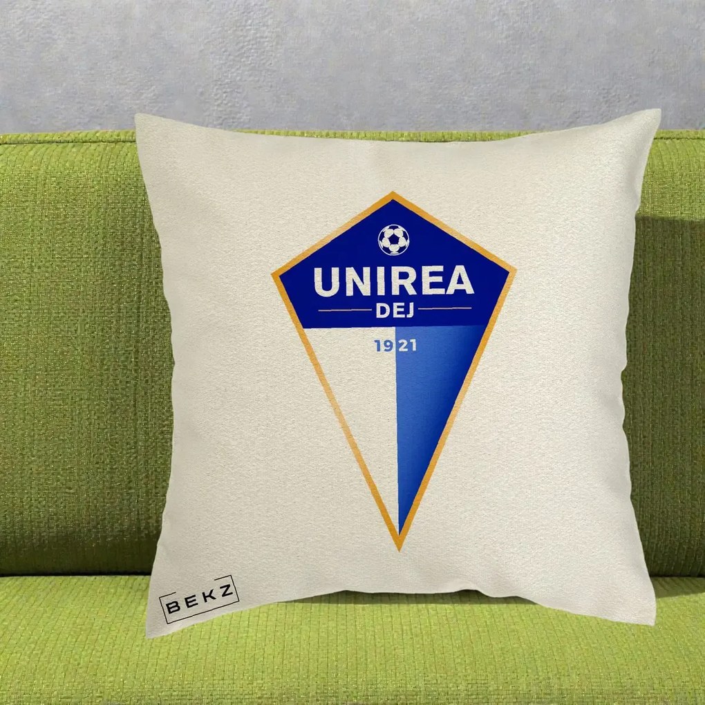 Perna Personalizata Unirea Dej 1921 Fotbal, 40x40 cm, Ecru, Husa Detasabila, Perna Inclusa, BEKZ®
